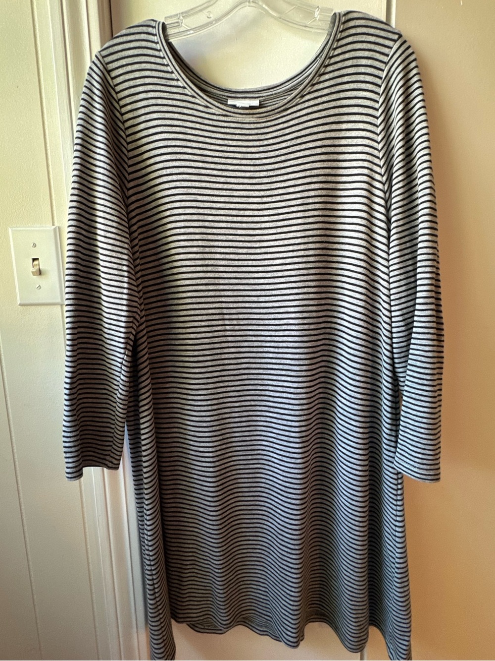 J.Jill Striped Knit T-Shirt Dress L Large Gray Black Long Sleeve Scoop Neck Midi